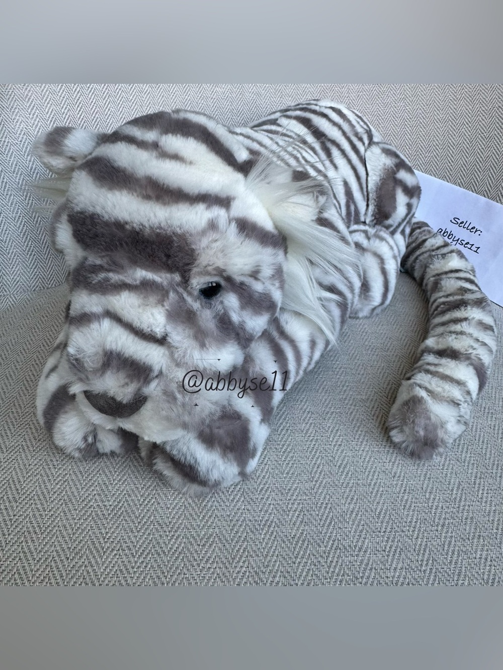 Jellycat Sacha Snow Tiger - Large - Authentic - Brand New With Tags - Fast Ship